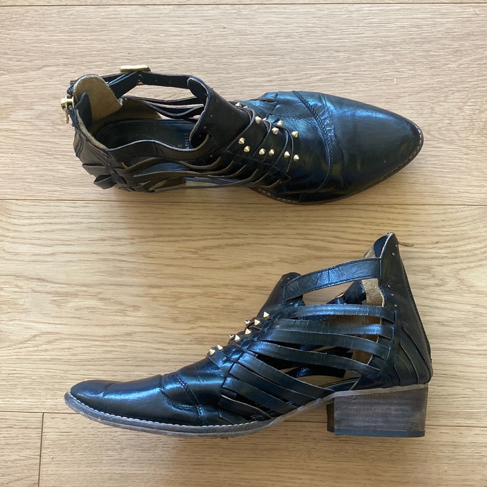 Matisse black leather woven stud boots